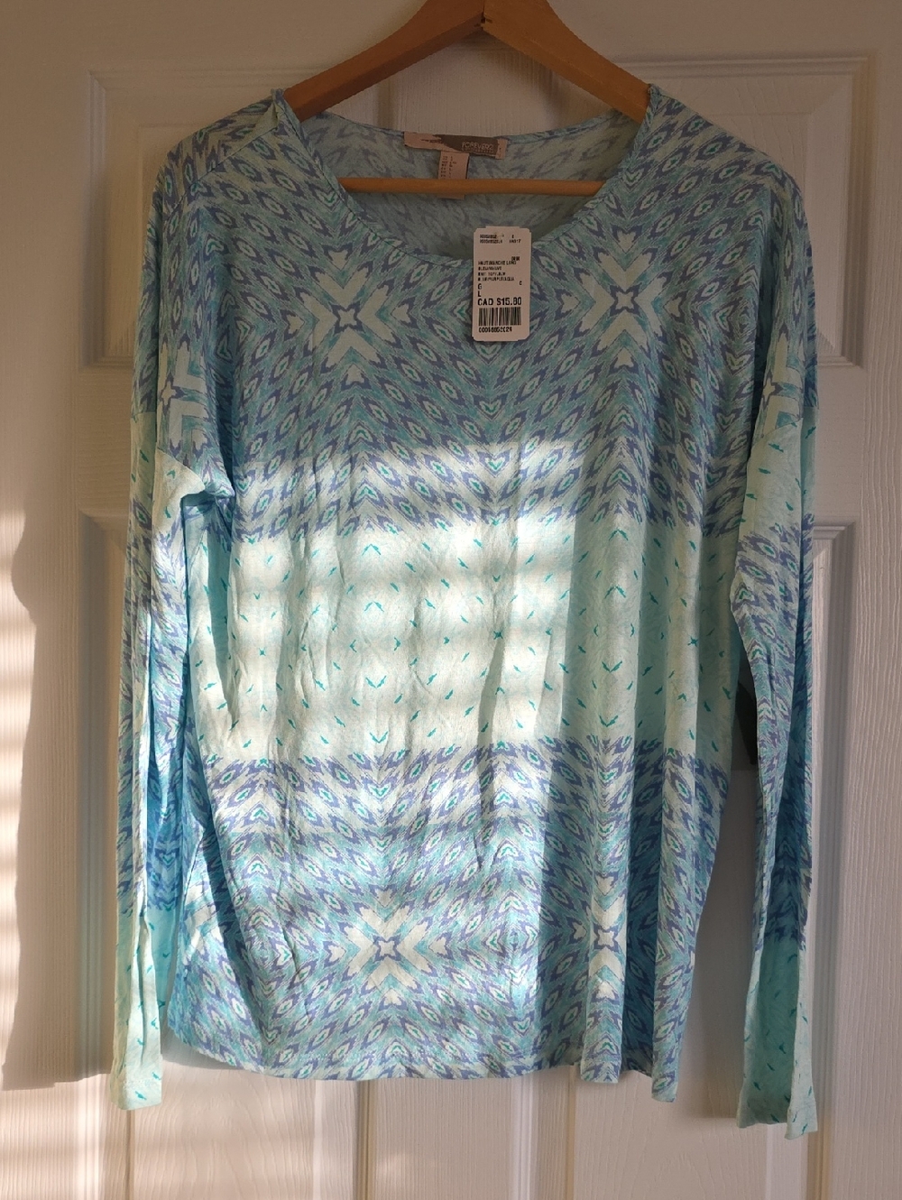 Forever 21 Light Blue & Aqua Long Sleeve Patterned Top